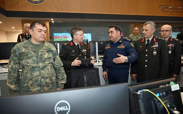 Türkiyəli nümayəndələr Azərbaycan Ordusunun rəhbər heyəti ilə görüşdü - FOTOLAR