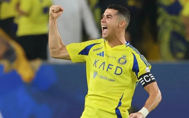 Ronaldo "Əl-Nəsr"dən hədiyyə aldı - FOTO