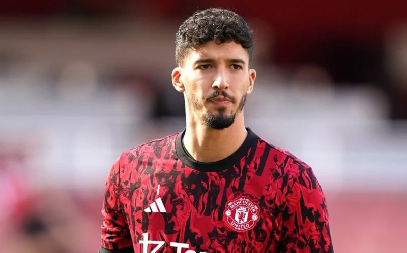 Türkiyəli futbolçu "Mançester Yunayted"dən ayrılır