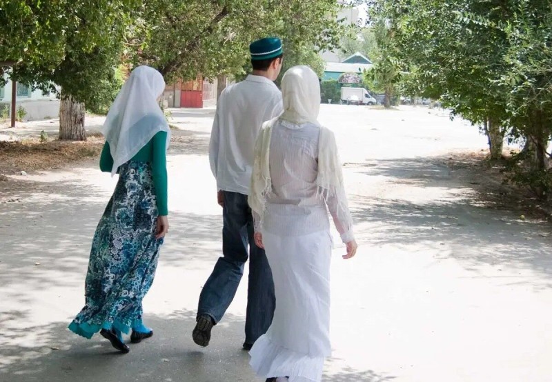 Rusiya Müsəlmanları Ruhani idarəsi çoxarvadlılıqla bağlı verdiyi fətvanı geri götürdü