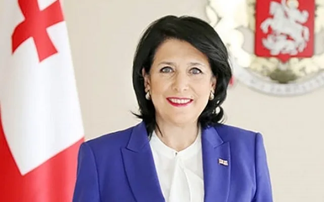 Trampın andiçməsinə yalnız o dəvət olundu