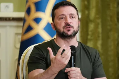 Zelenski Rusiya qazının Ukrayna ərazisindən Avropaya nəqlinin dayandırılmasını şərh etdi