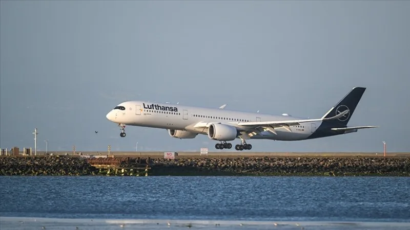 "Lufthansa" bu il 10 min nəfər işçi götürəcək