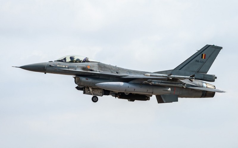 Rumıniyanın hava məkanı pozulub, havaya iki F-16 qaldırılıb