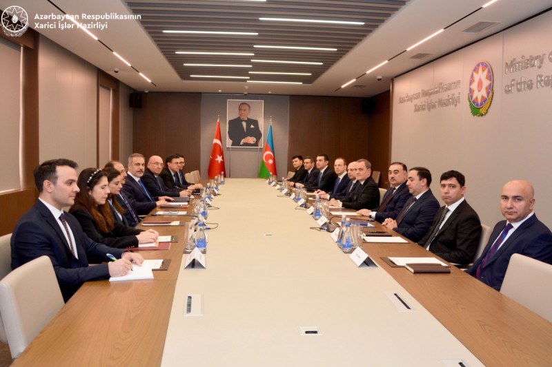 Ceyhun Bayramov Hakan Fidanla Ermənistanla sülh prosesində mövcud problemləri müzakirə edib - YENİLƏNİB