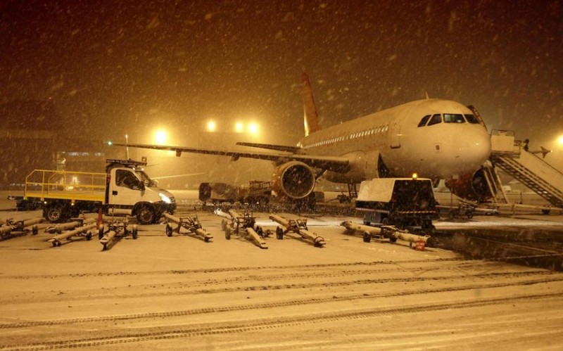 Astana aeroportunda 20 reys gecikib