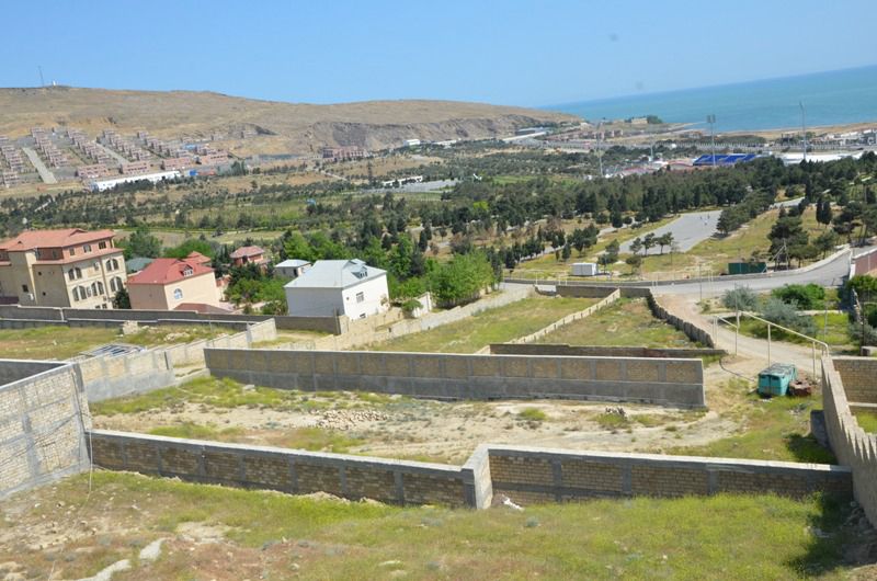 Bakıda 1 sot torpaq 200 min manata təklif edilir