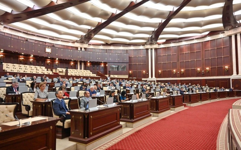 Parlamentdə yaz sessiyası: İlk iclasın gündəliyi AÇIQLANDI