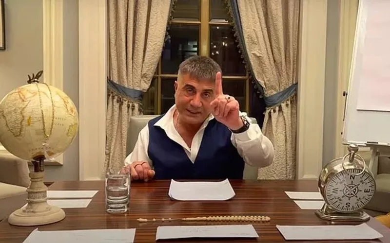 Beynəlxalq axtarışda olan Sedat Peker universitet bitirdi - FOTO