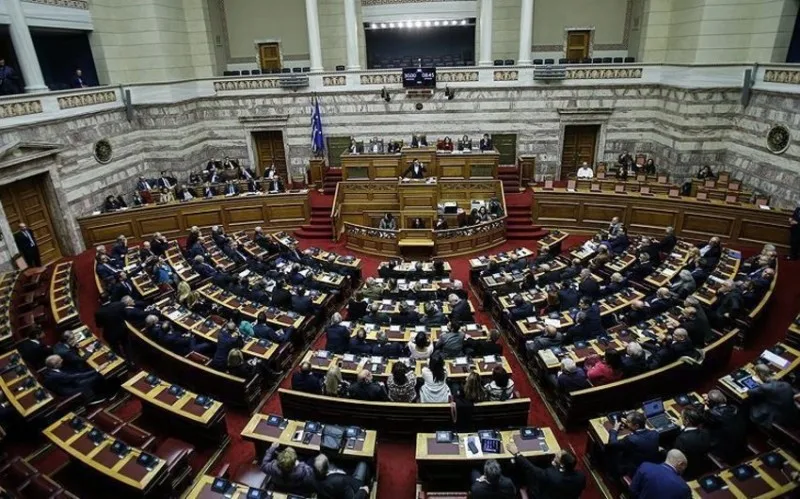 Yunanıstan parlamenti yenidən ölkə prezidentini seçə bilməyib