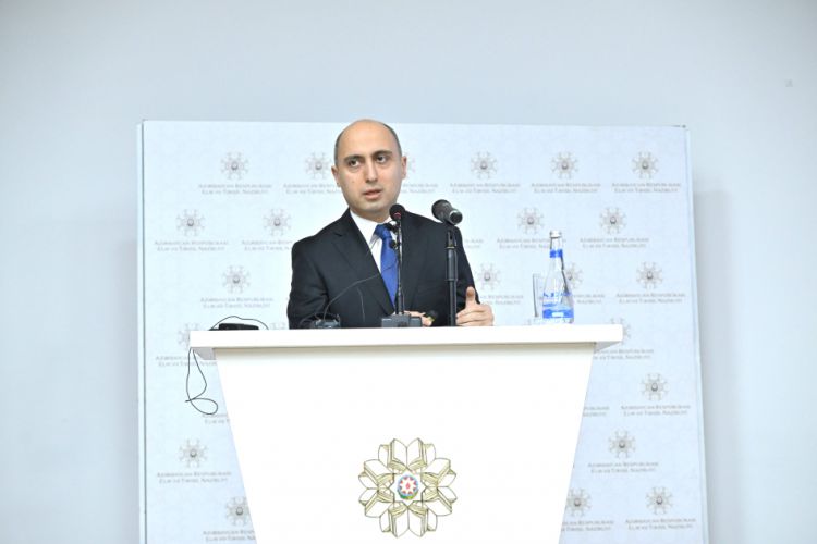 Nazir: Qarabağa qayıdan müəllimləri işə götürməyə çalışırıq