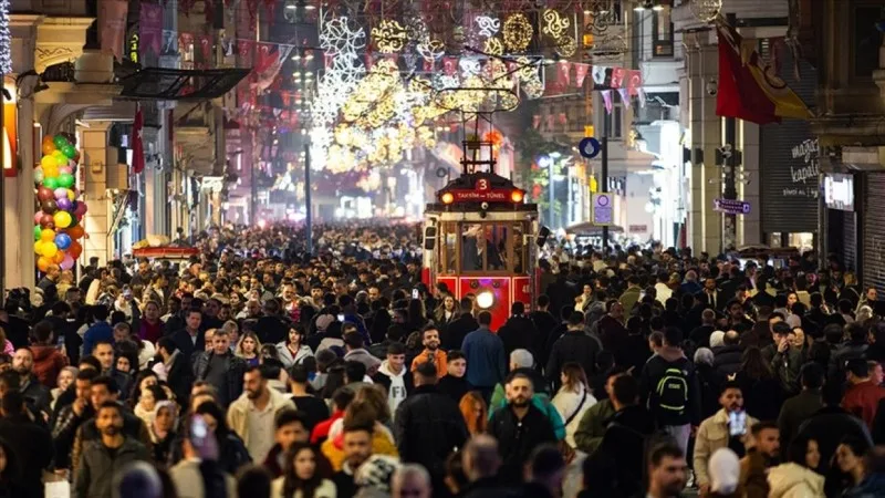 İstanbul əhalisinə görə 131 ölkəni geridə qoyub