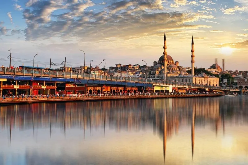 Mərmərə dənizi 150 metr çəkildi: İstanbulda şiddətli zəlzələ olacaq?
