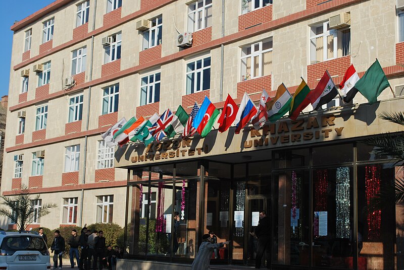 Azərbaycanda bu universitet rektoru İSTEFA VERDİ