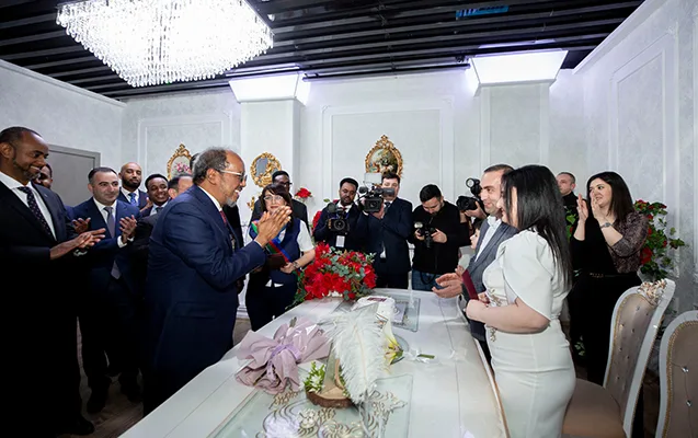 Somali prezidenti Bakıda nikah mərasimində - FOTO