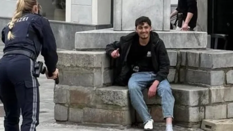 Qan donduran hücum: 7 nəfəri bıçaqladı, oturub güldü
