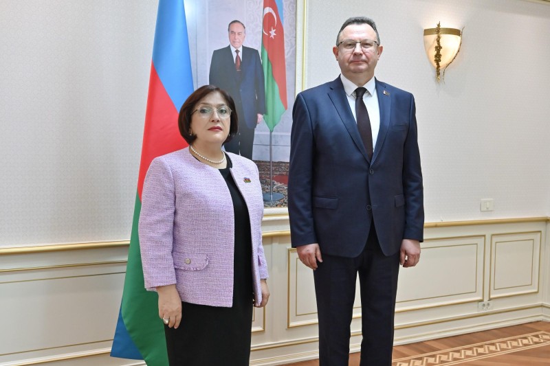 Sahibə Qafarova Belarusun ölkəmizdə yeni təyin olunmuş səfiri ilə görüşdü