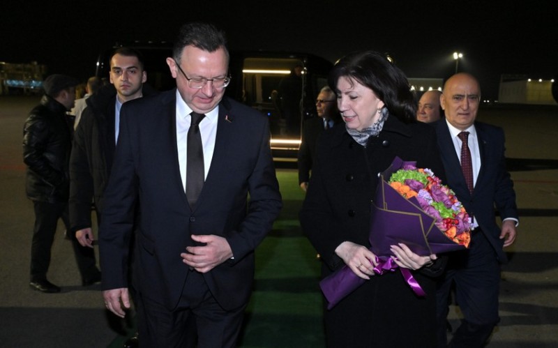 Natalya Koçanova Azərbaycana GƏLDİ