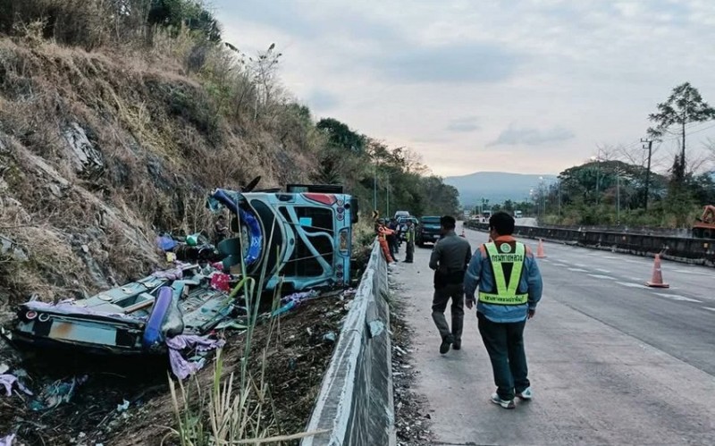 Tailandda avtobus qəzası - 18 ölü