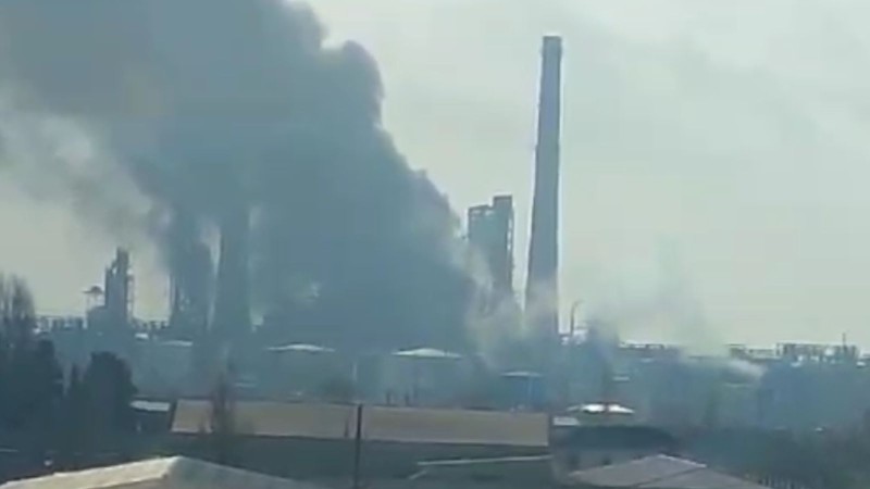Neft Emalı Zavodundakı yanğın söndürüldü - VİDEO - YENİLƏNİB
