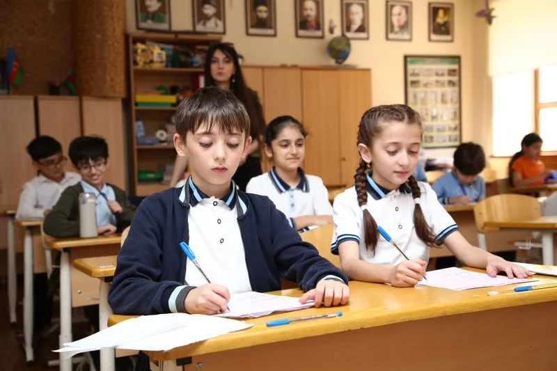 Dərs günlərinin yeri dəyişdirildi