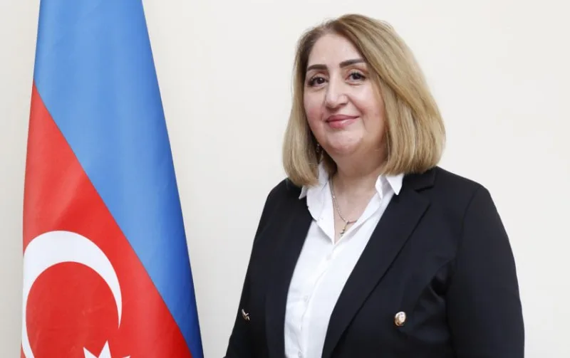 Müəllimlərə "hinduşkabaş" deyən direktorla bağlı tədbir görüləcək