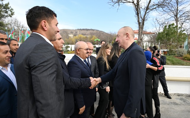 Bizim kənddən bir adam fikirləşə bilmirdi ki, kimsə müxalifətçi olub - Prezidentlə maraqlı dialoq