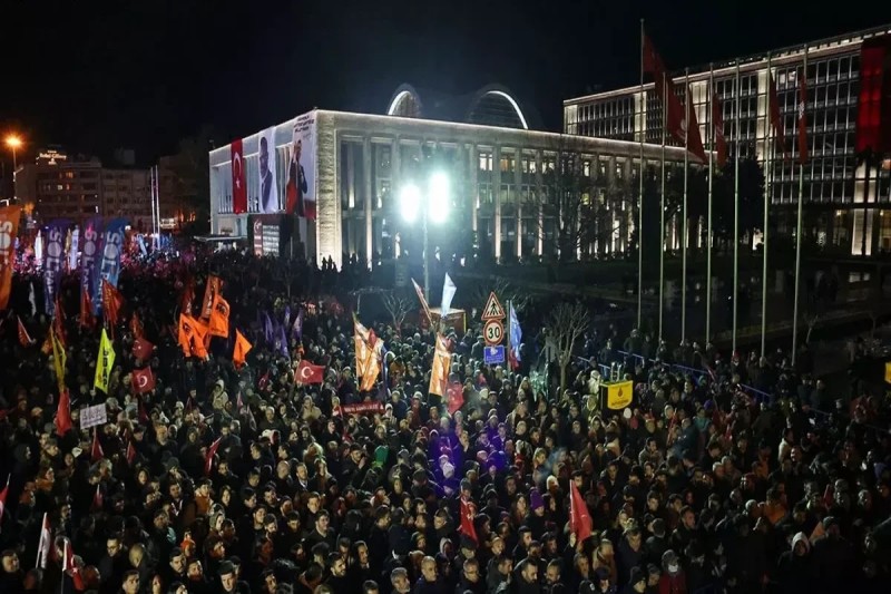 İstanbuldakı aksiyalarda 6 polis yaralanıb