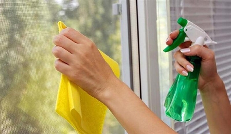 Yuxuda şüşə silmək nə deməkdir?