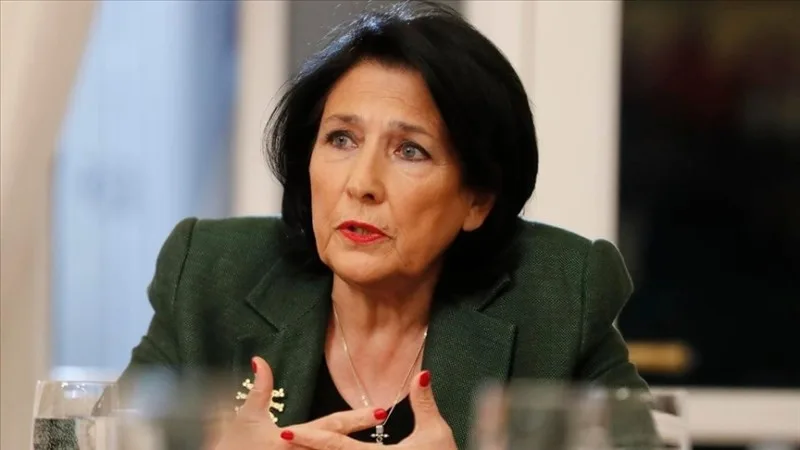 Zurabişvilinin “Xarici təsir” qanunun ləğvi barədə iddiası geri çəkildi