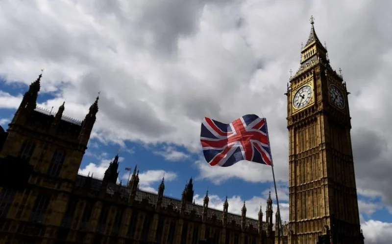 Britaniya hökuməti hərbi xərclərini artıracaq