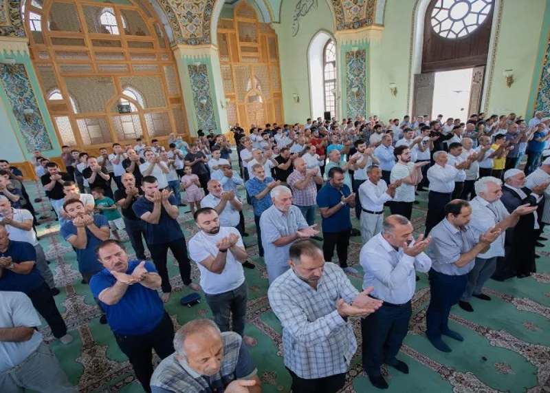 Bayram namazının vaxtı açıqlandı