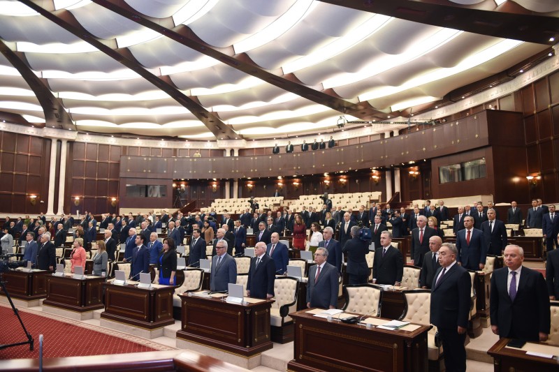 Deputatlar nə qədər FİTRƏ VERƏCƏK? - SORĞU
