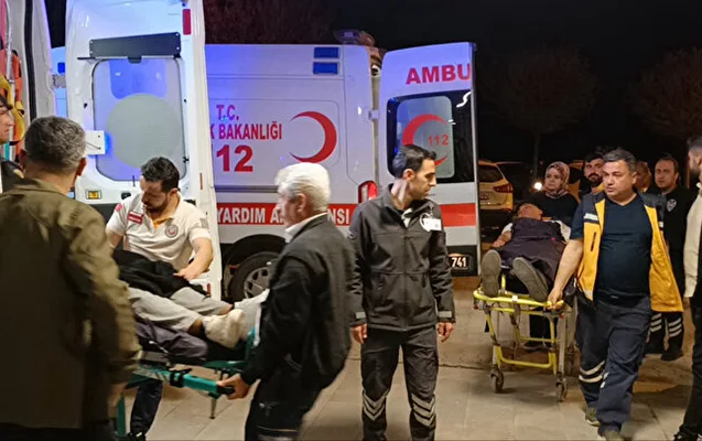 Toyda kütləvi dava - 9 yaralı