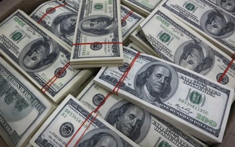 Dollar kəskin UCUZLAŞDI