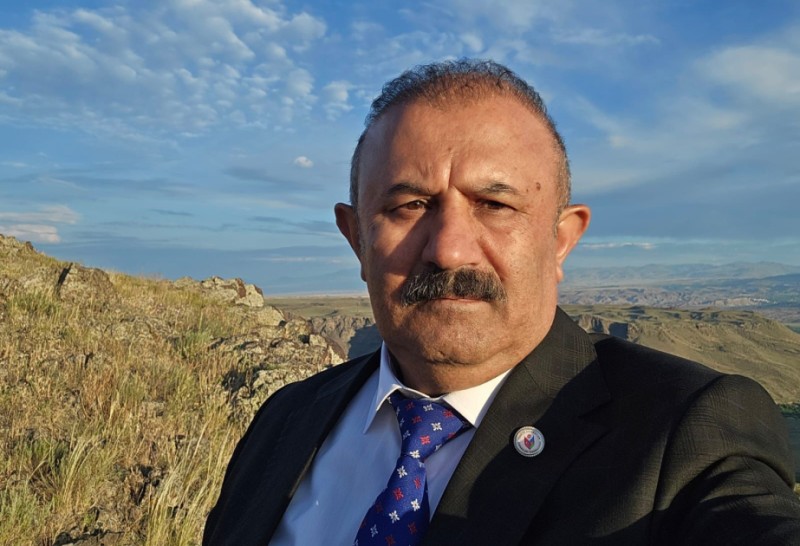 Səfər Qaraqoyunlu: Biz əcdadlarımızın Qərbi Azərbaycandakı məzarlarını ziyarət edəcəyimiz günü gözləyirik