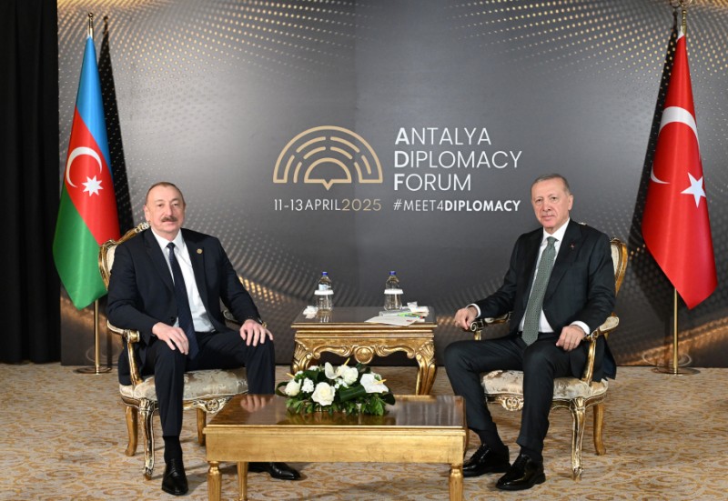 Qlobal gücə doğru: Əliyevlə Ərdoğanın Antalyada tarixi görüşü