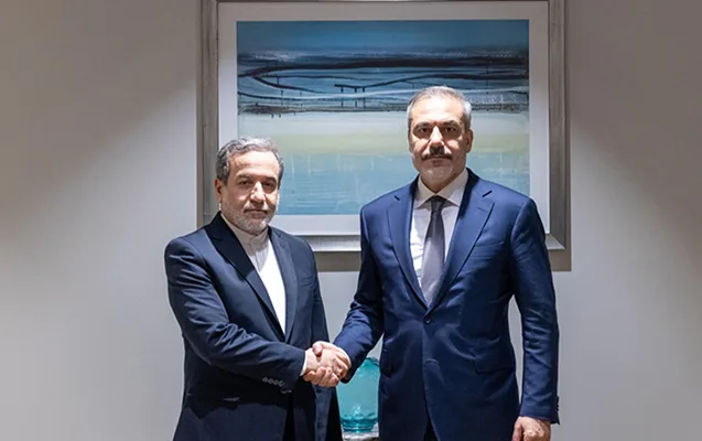 Fidanla Araqçı arasında telefon danışığı baş tutub