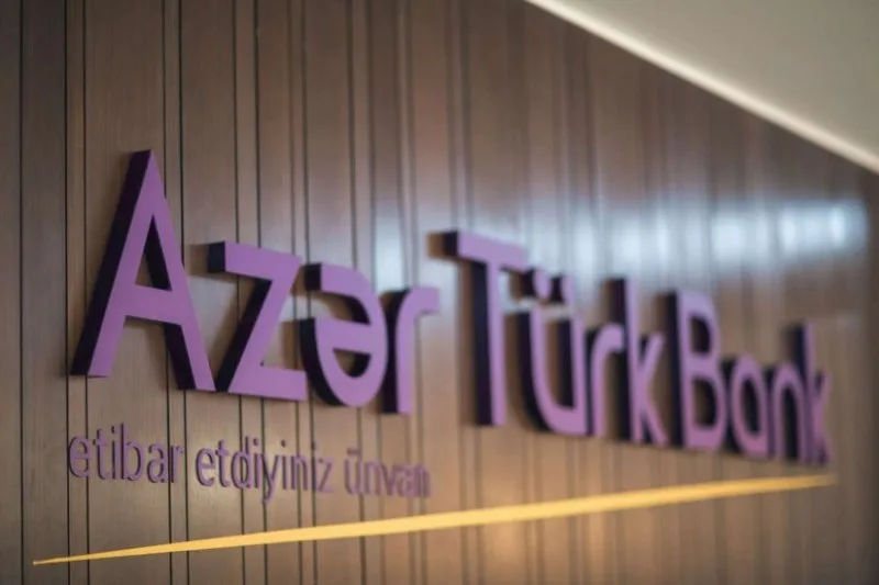 "Azər Türk Bank"ın işçisi vətəndaşın vəsaitini başqasının hesabına köçürdüi - VİDEO