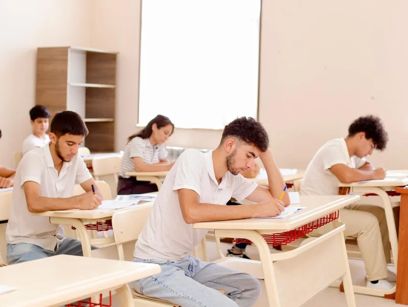 Qəbul imtahanı: Qrup bölgüsündən uzaqlaşmaq lazımdır - 3-5 fənni seçərək...