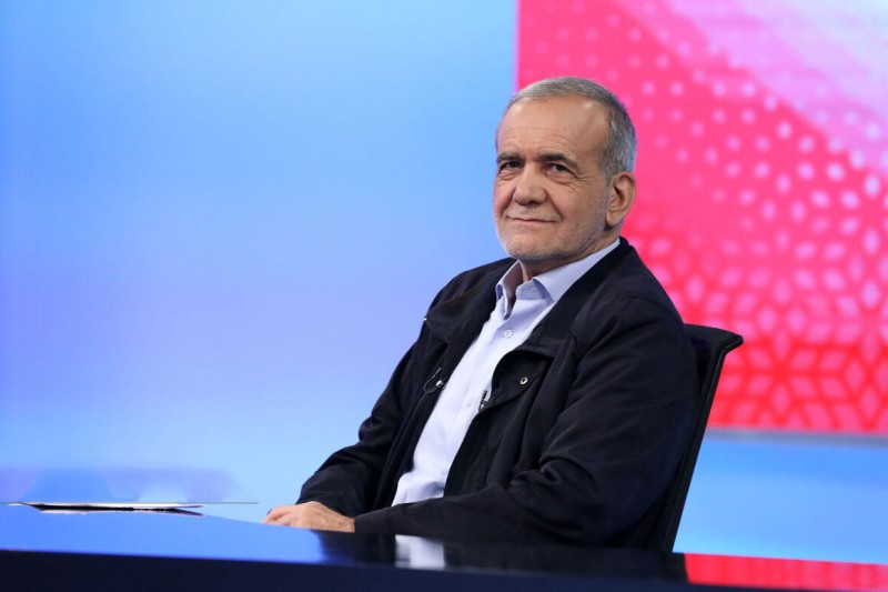 Pezeşkian Papanın vəfatı ilə əlaqədar başsağlığı verib