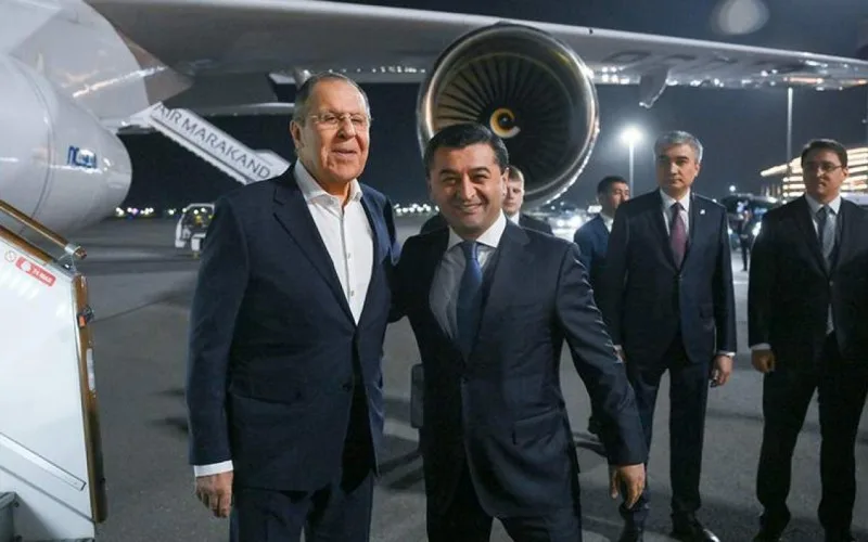 Lavrov Özbəkistana getdi