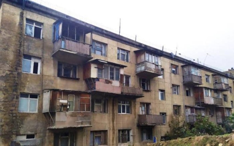 Bakıda bu tikililərdə yaşayan sakinlərin NƏZƏRİNƏ!
