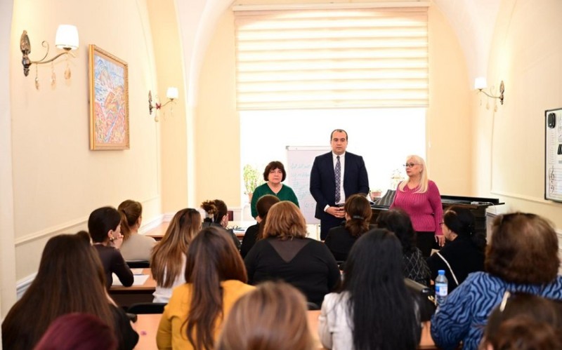 Attestasiyanın müəyyən etdiyi ehtiyaclara uyğun təlimlərə başlanılır - FOTOLAR