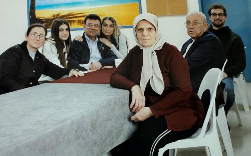 İmamoğlunun həbsxanadan İLK FOTOSU