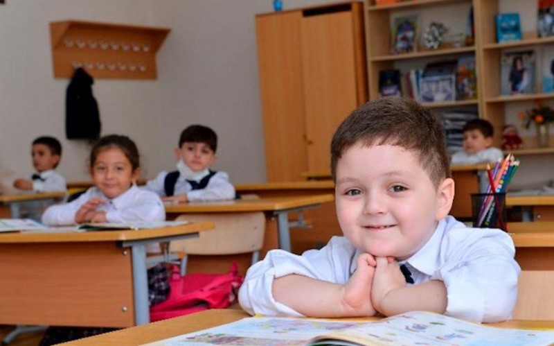 Məktəblərdə 5 günlük yaz tətili başladı