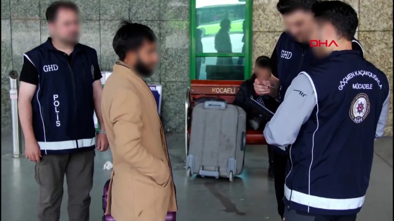 Türkiyədə 21 insan alverçisi və 547 qeyri-qanuni miqrant saxlanıldı