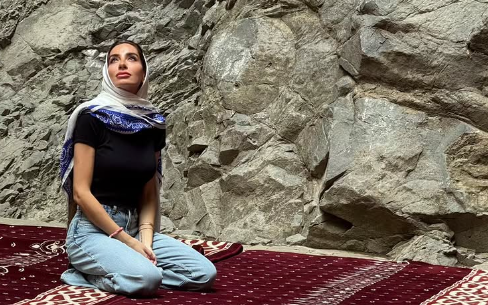 Arzu Əliyeva Əshabi-Kəhf ziyarətgahında - FOTO
