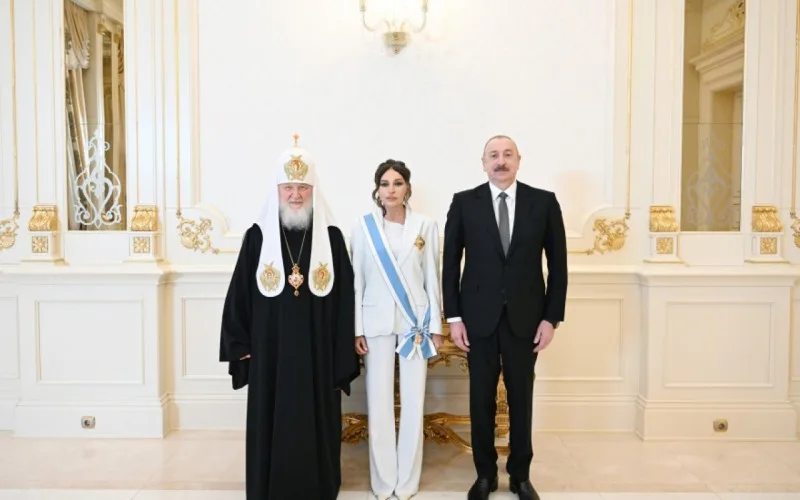 Prezident və xanımı Patriarx Kirill ilə görüşdü - FOTOLAR +YENİLƏNİB