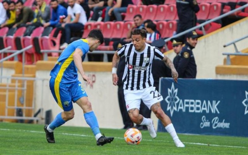 “Neftçi” “Kəpəz”lə heç-heçə etdi